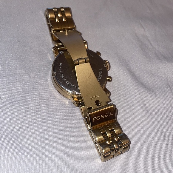 Fossil Watch - Picture 4 of 6